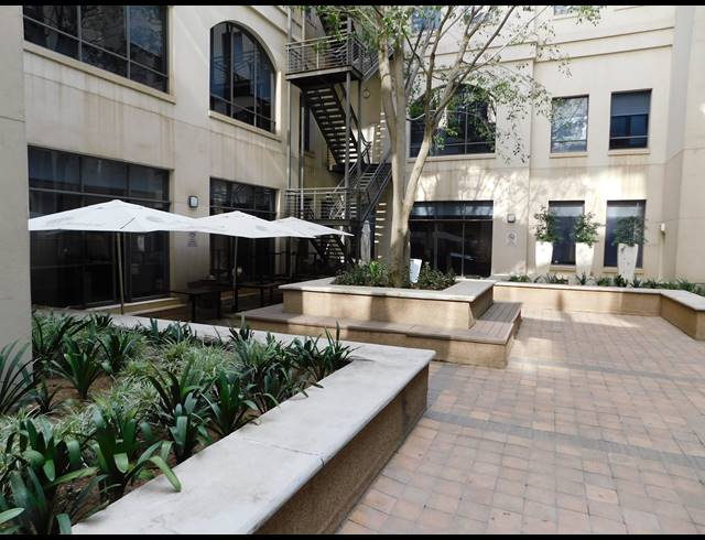 819M² OFFICE TO LET IN ROSEBANK